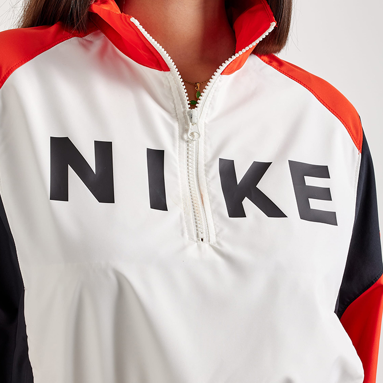 Jacheta Nike W NSW CLSSC WVN REMIX LTWT PO XS Bej Femei photo 8