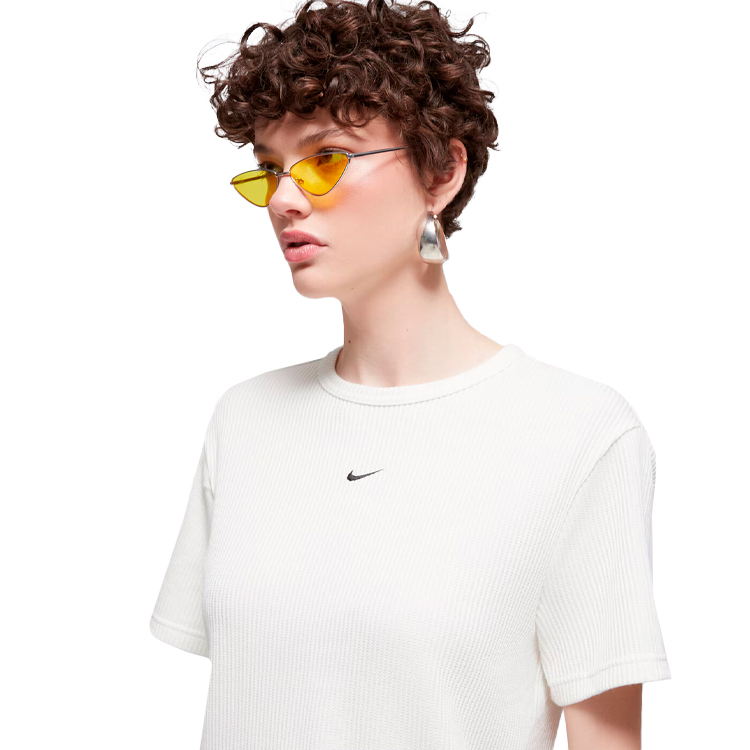 Tricou Nike W NSW NK CHLL WFL SS TOP M Bej Femei photo 3