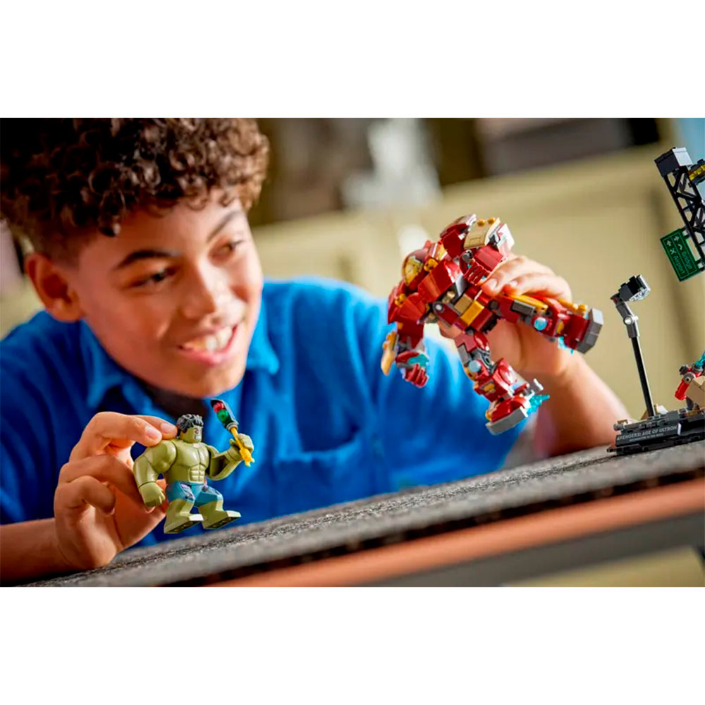 Constructor Lego 76343 photo 6