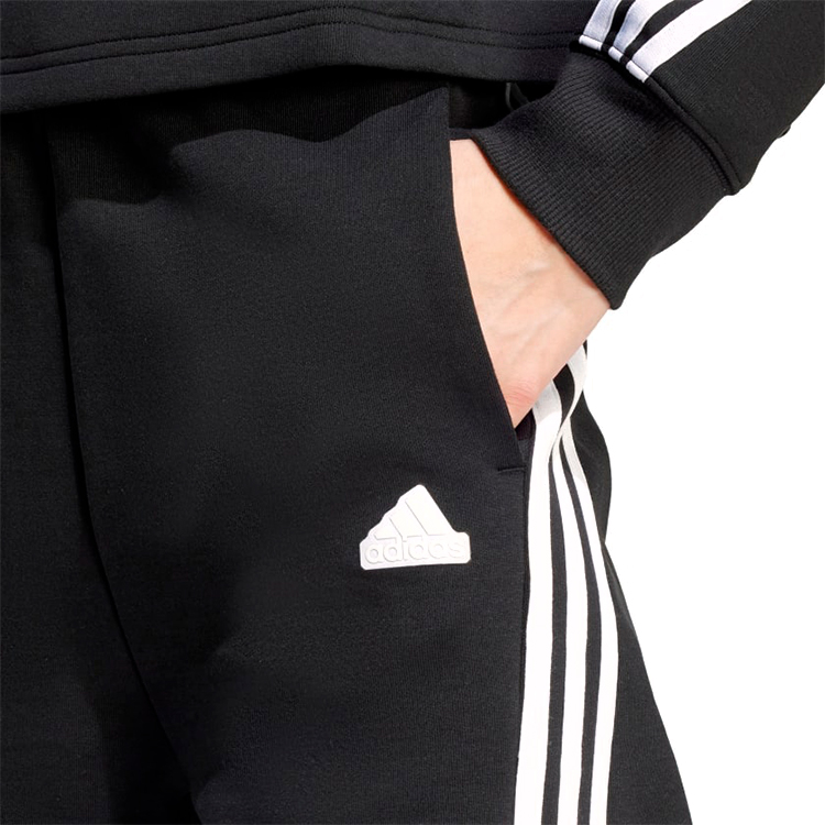 Sorti Adidas W FI 3S SHORT 2XS Negru Femei photo 4
