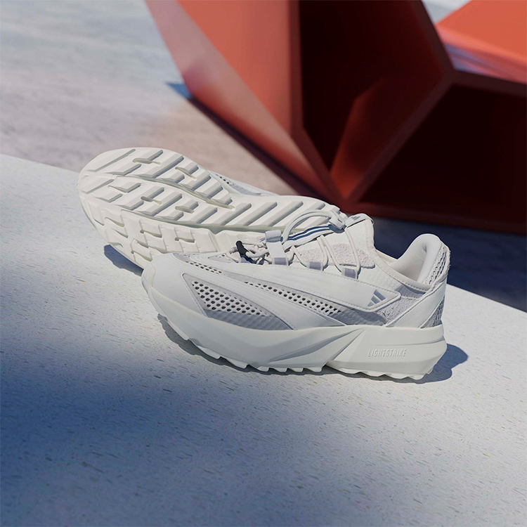 Incaltaminte Sport Adidas LIGHTBLAZE photo 10