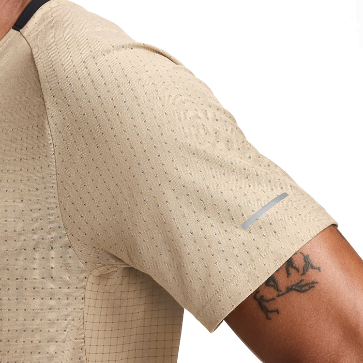 Футболка мужская Nike M NK DF SOLAR CHASE SS TOP S Бежевый photo 3