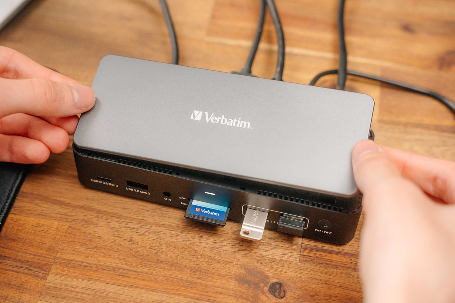 Doc-Station Verbatim USB-C Pro CDS-15S wtih M.2 NVMe slot, 15 ports photo 5