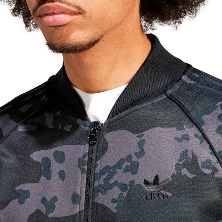 Hanorac pt bărbați Adidas CAMO SSTR TT XS Negru-gri photo 3