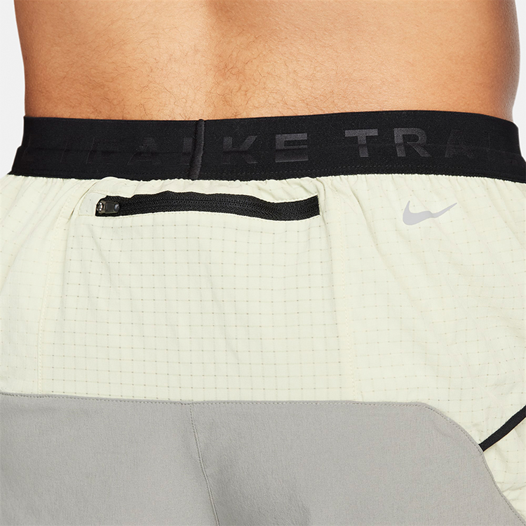 Sorti de bărbați Nike M NK DF SECONDSUNRISE 5BF SHRT S Gri photo 12