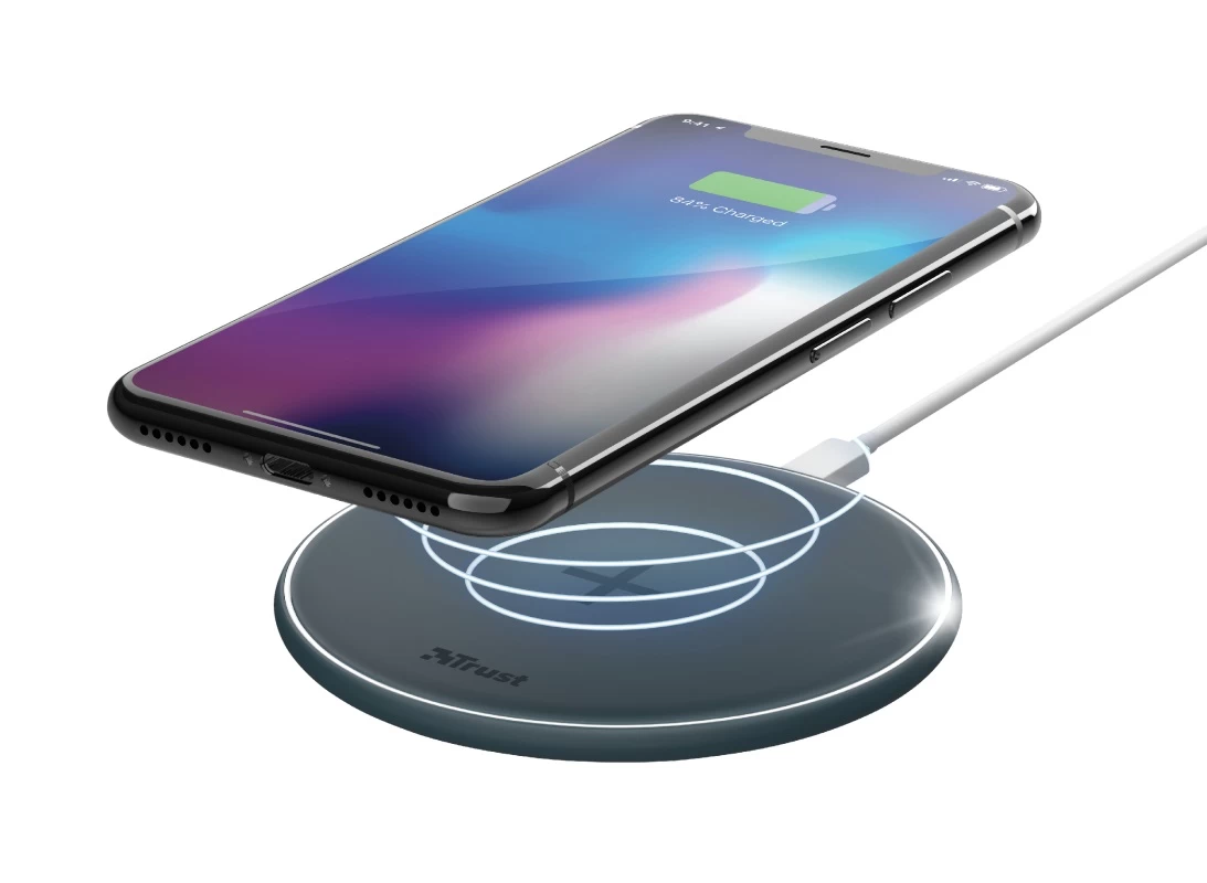 Wireless Charger  Trust Qylo Fast Wireless Charging, Fast-charge with maximum speed of up to 7.5W (iPhone) or up to 10W (Samsung Galaxy) using a USB wall charger with QuickCharge 2.0/3.0