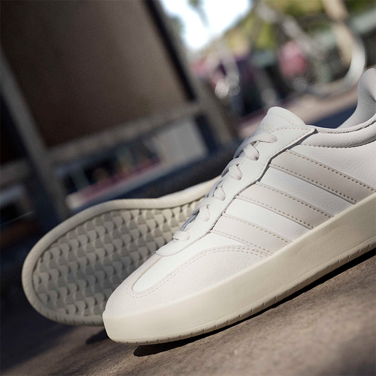 Incaltaminte Sport Adidas BARREDA photo 3
