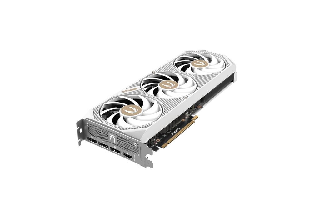 Видеокарта ZOTAC GeForce RTX 5070 AMP White Edition / 12GB / GDDR7 / 192bit photo 4