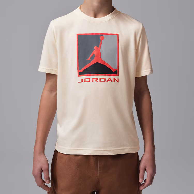 Футболка Nike JORDAN ESSENTIAL