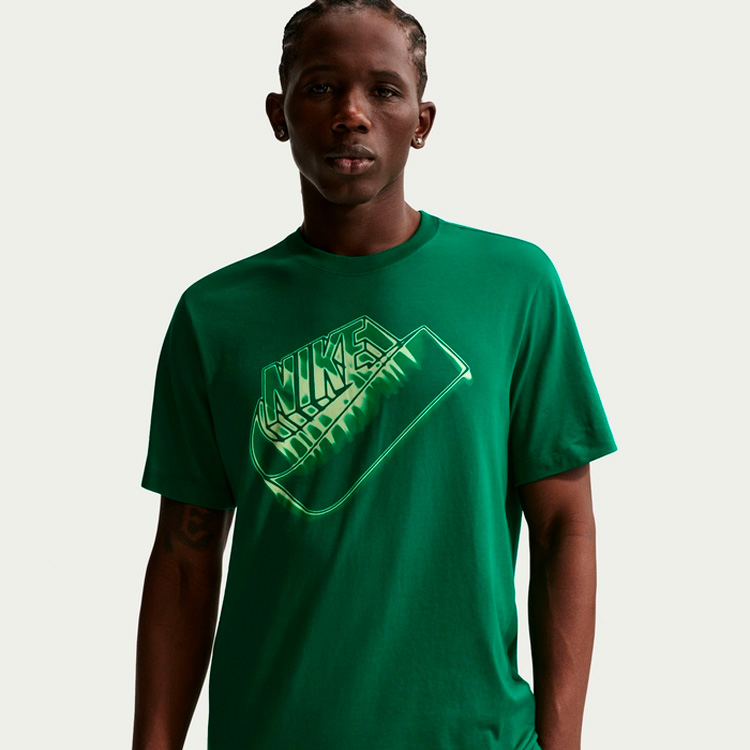 Футболка Nike Sportswear