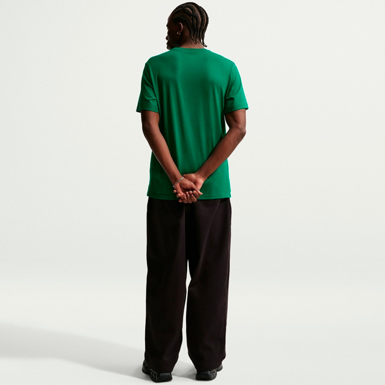 Футболка Nike Sportswear photo 4