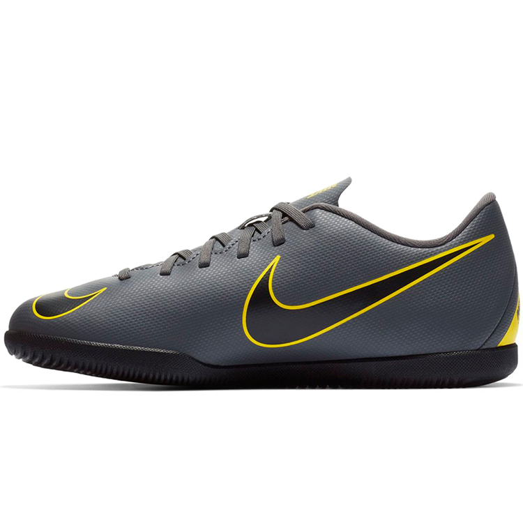 Бутсы Nike JR VAPOR 12 CLUB GS IC photo 