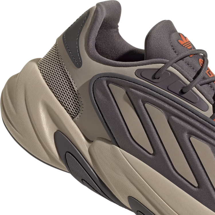 Incaltaminte Sport Adidas OZELIA pt Barbati / 40.5 / Maro photo 4