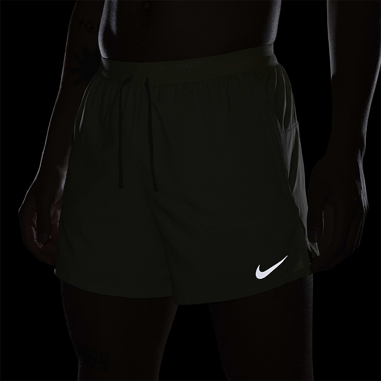 Sorti de bărbați Nike M NK DF STRIDE SHRT 5IN BF 2XL Maslin photo 4