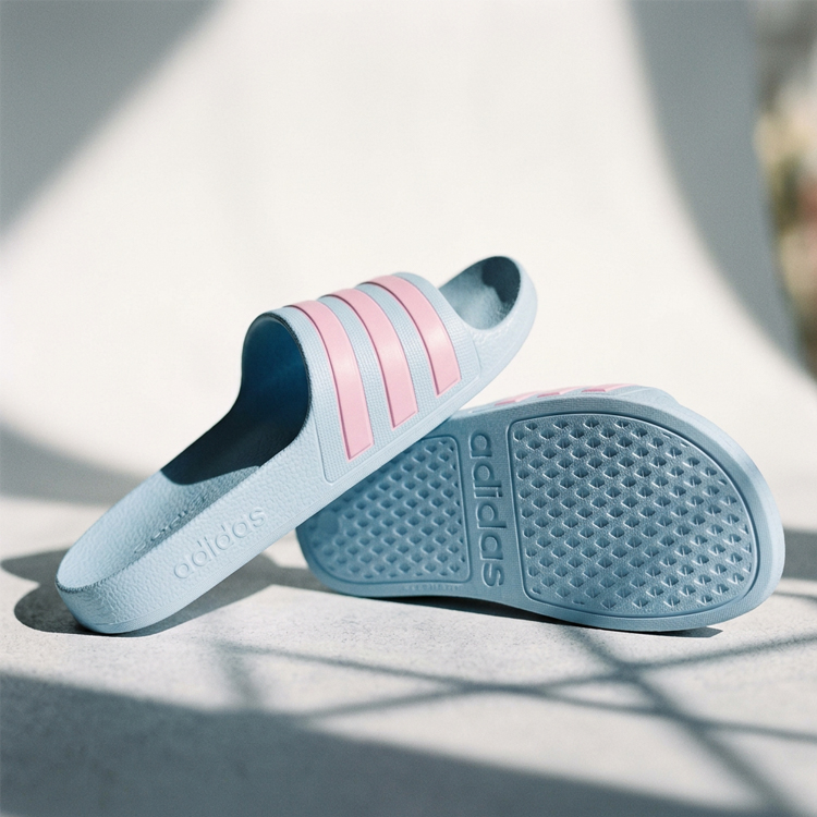 Slapi Adidas ADILETTE AQUA K pt Femei / 28 / Albastru photo 9