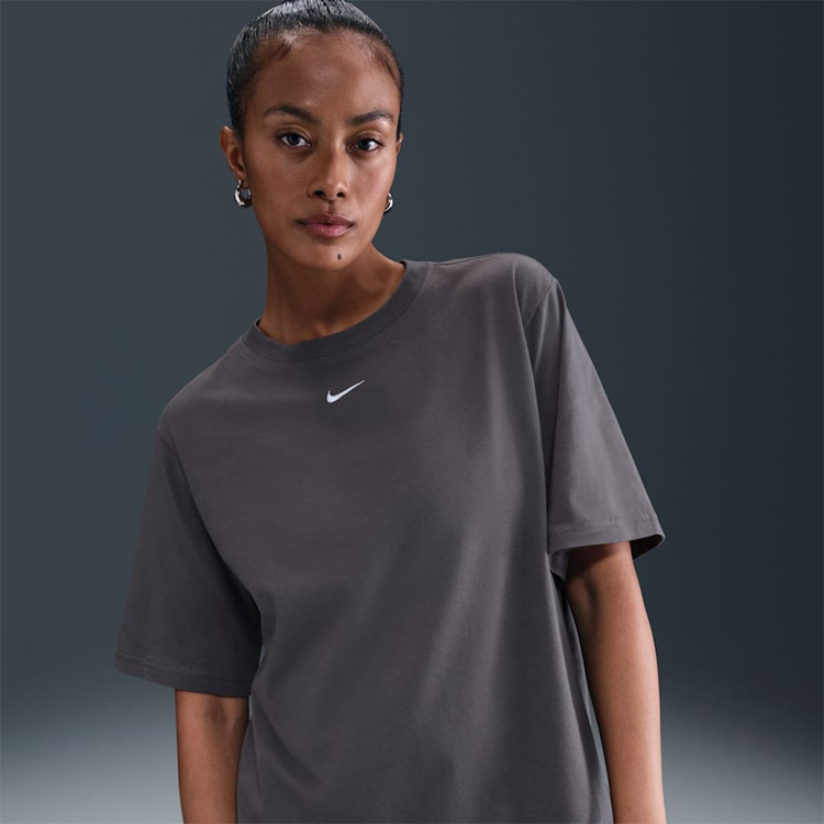 Tricou Nike W NSW TEE ESSNTL LBR photo 4