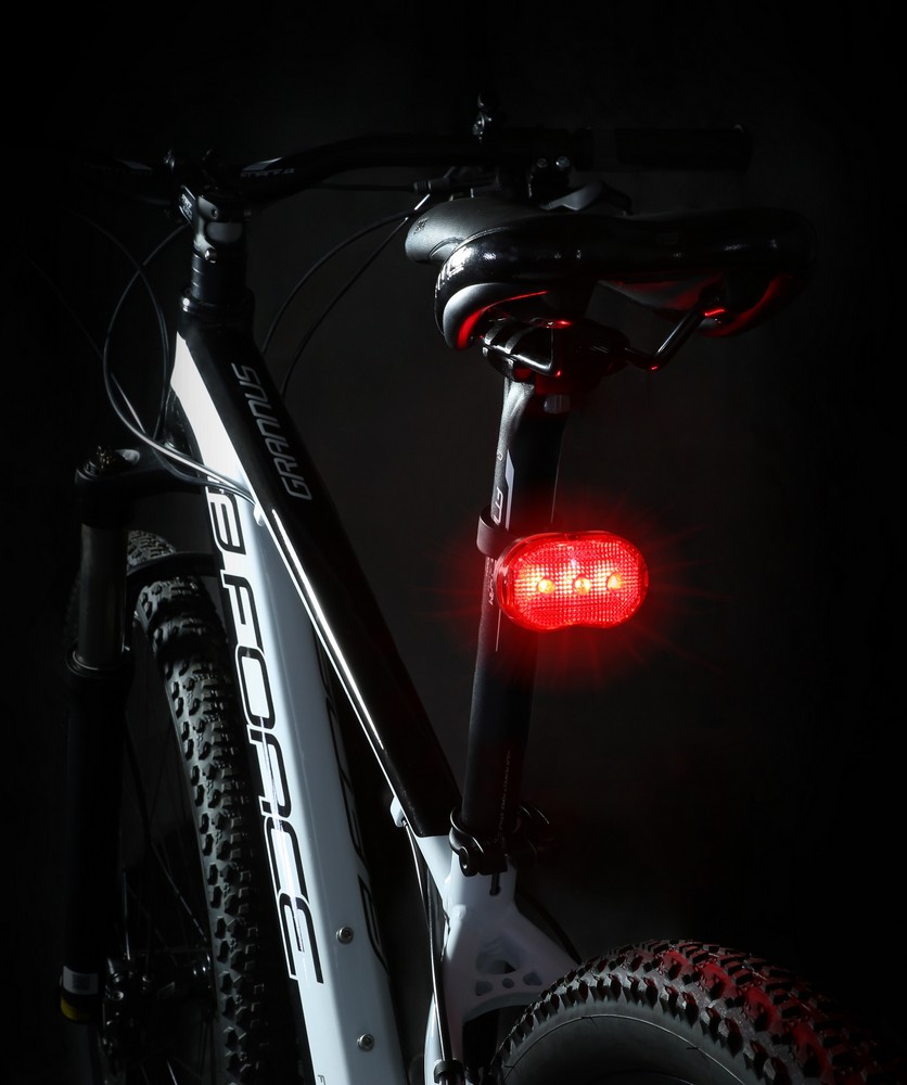 Fara spate Force TRI 3LM 3 LED, battery photo 3