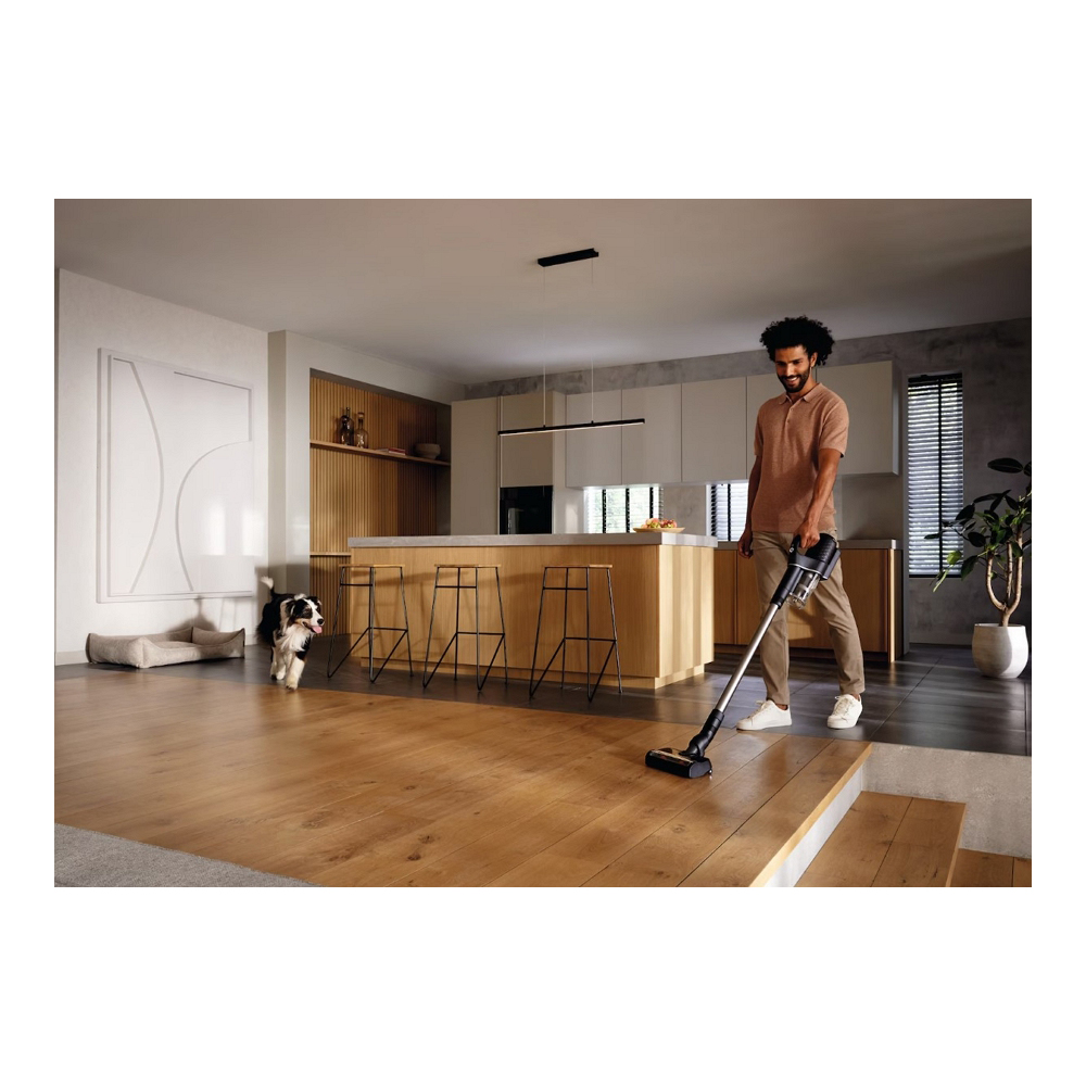 Вертикальный пылесос Miele 12377690 / 160Вт / Черный обсидиант photo 5