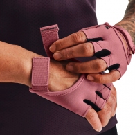 Перчатки для фитнеса Under Armour UA Women Training Glove thumbnav 3