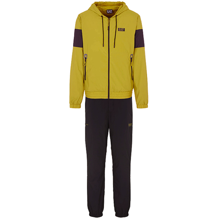 Спортивный костюм EA7 EMPORIO ARMANI TRACKSUIT photo Спортивный костюм EA7 EMPORIO ARMANI TRACKSUIT photo