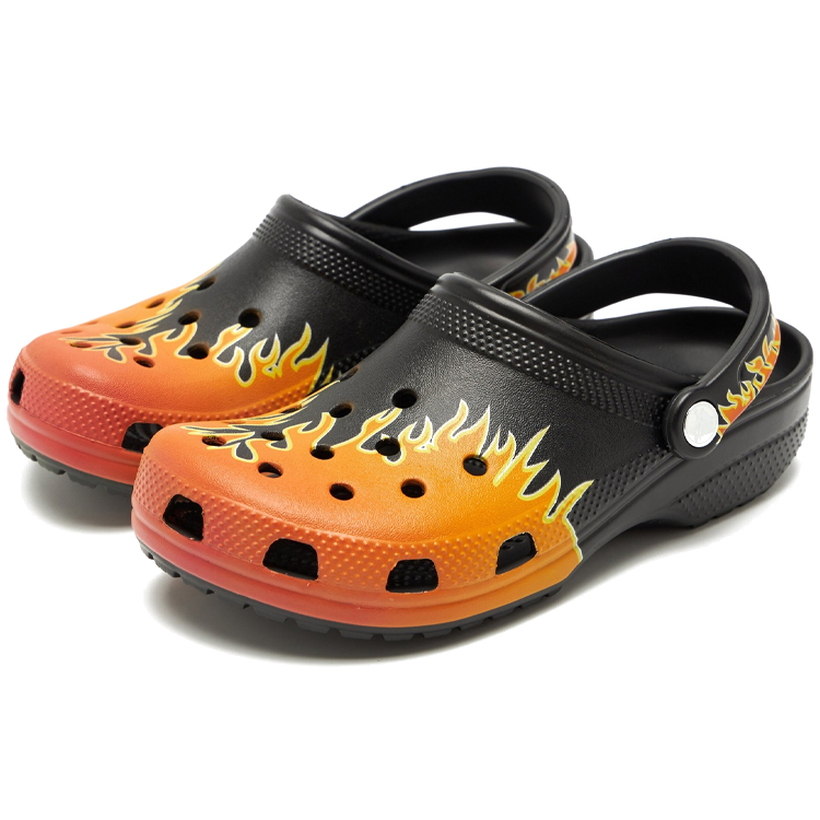 Slapi Crocs Classic Flames Clog T photo 2