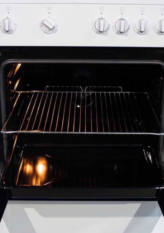 Комбинированная плита Beko CSE64010DW / 4 конфорок / Эмалированная photo 3