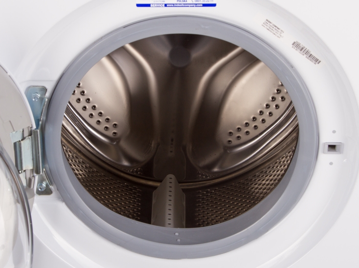 Cтирально-сушильная машина Indesit IWDE7105B(EU) 7 кг /1000 об/мин /B /Белый photo 2
