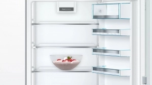 Встраиваемый холодильник Bosch KIN86AFF0, 254 л, 177.2 см, A++, Белый