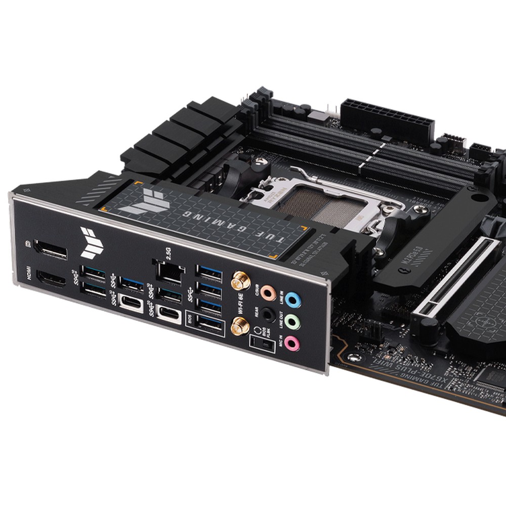 Placa de baza ASUS TUF GAMING X670E-PLUS WIFI photo 3