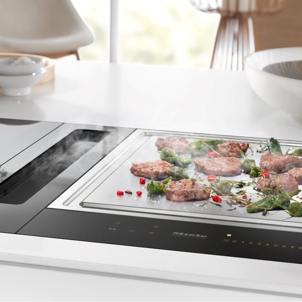 Plita incorporabila inductie Miele Teppan Yaki SmartLine CS7632FL photo 2