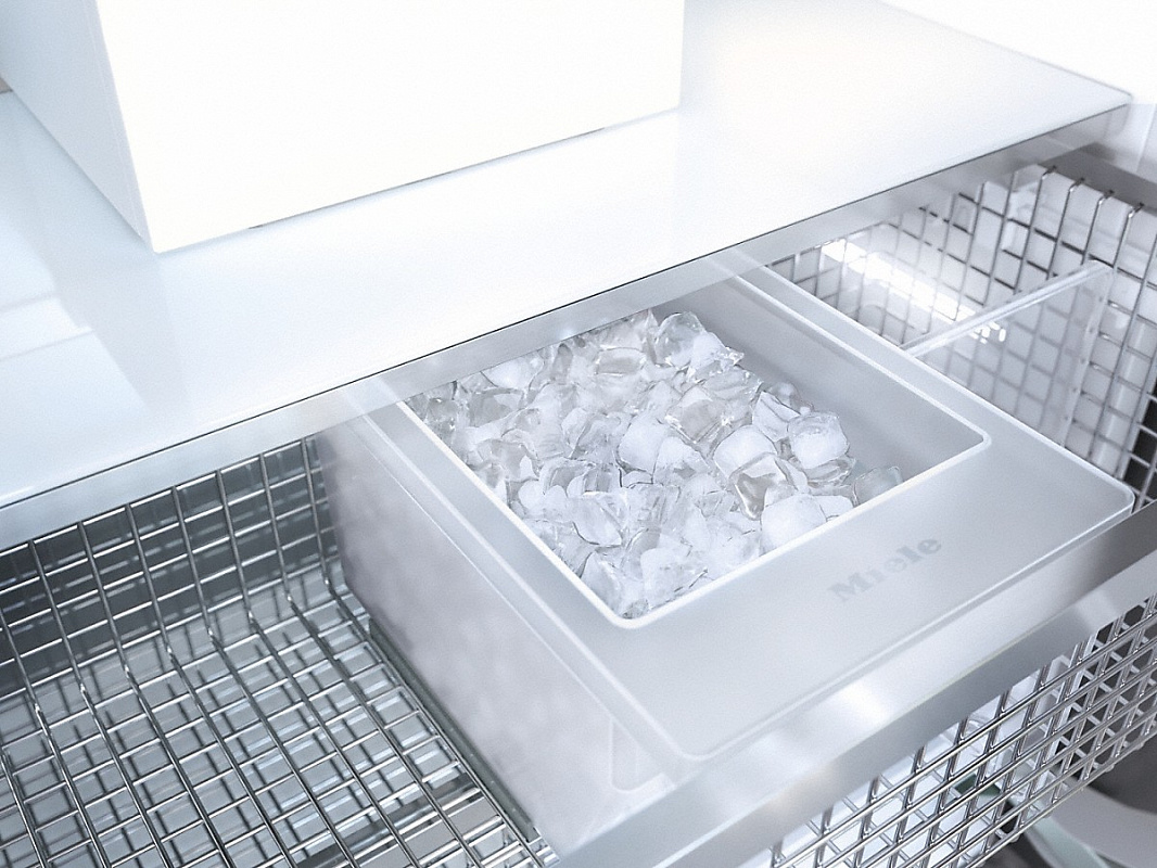 Congelator Miele F 2811 Vi L / 446 l / 212.7 cm / A++ / Alb photo 3