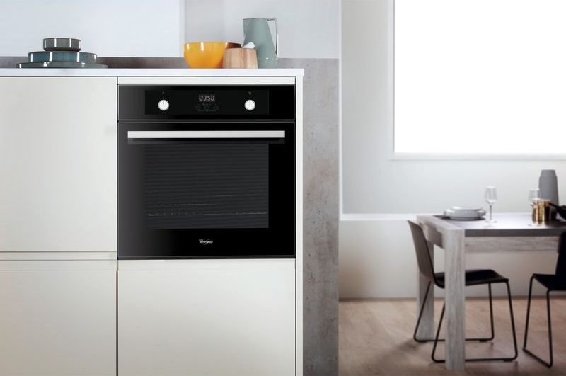 Встраиваемый духовой шкаф Whirlpool AKP786NB / 60 л. / A / Черный photo 2