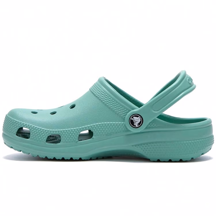 Шлепанцы Crocs Classic Clog K 