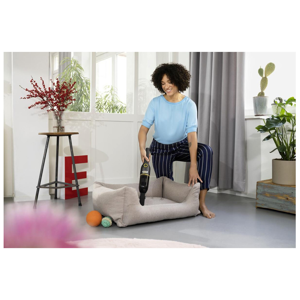 Портативный пылесос Karcher CVH / 100Вт / Черный photo 4